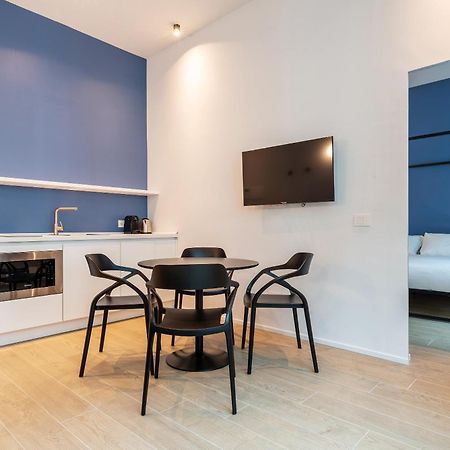 Easyhomes-City Centre Suites Мілан Екстер'єр фото