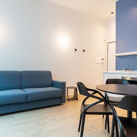 Easyhomes-City Centre Suites Мілан Екстер'єр фото