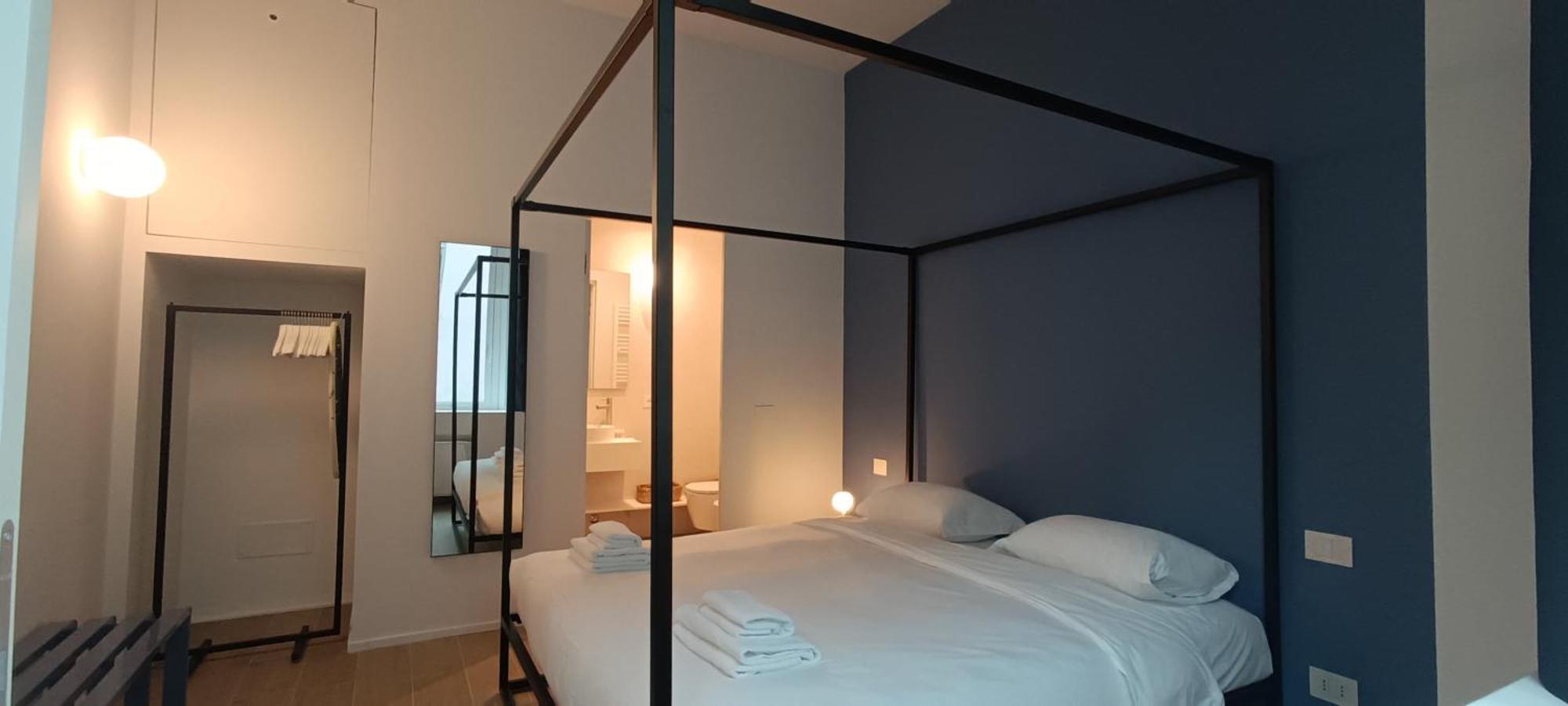 Easyhomes-City Centre Suites Мілан Екстер'єр фото
