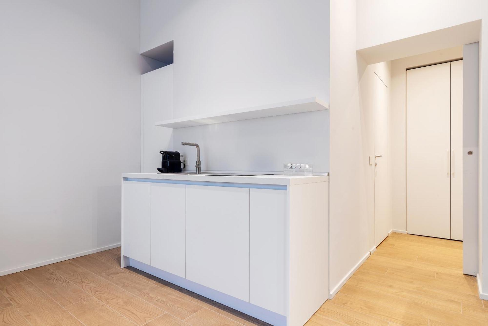 Easyhomes-City Centre Suites Мілан Екстер'єр фото